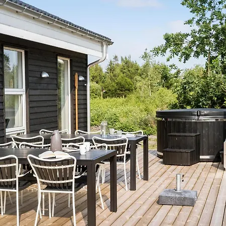 4 Bedroom Lovely In *