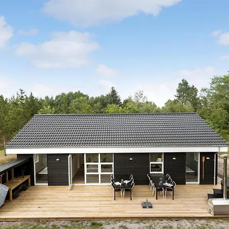 4 Bedroom Lovely In * Hals
